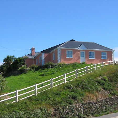 Cottage Heights B&B Castletownbere Bagian luar foto