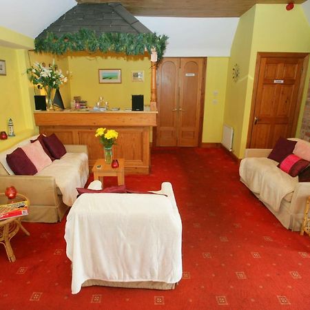 Cottage Heights B&B Castletownbere Bagian luar foto