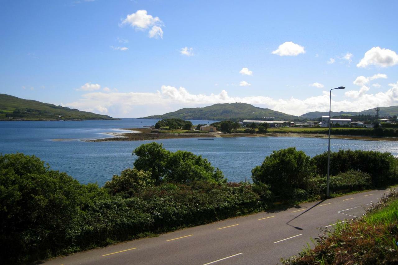 Cottage Heights B&B Castletownbere Bagian luar foto