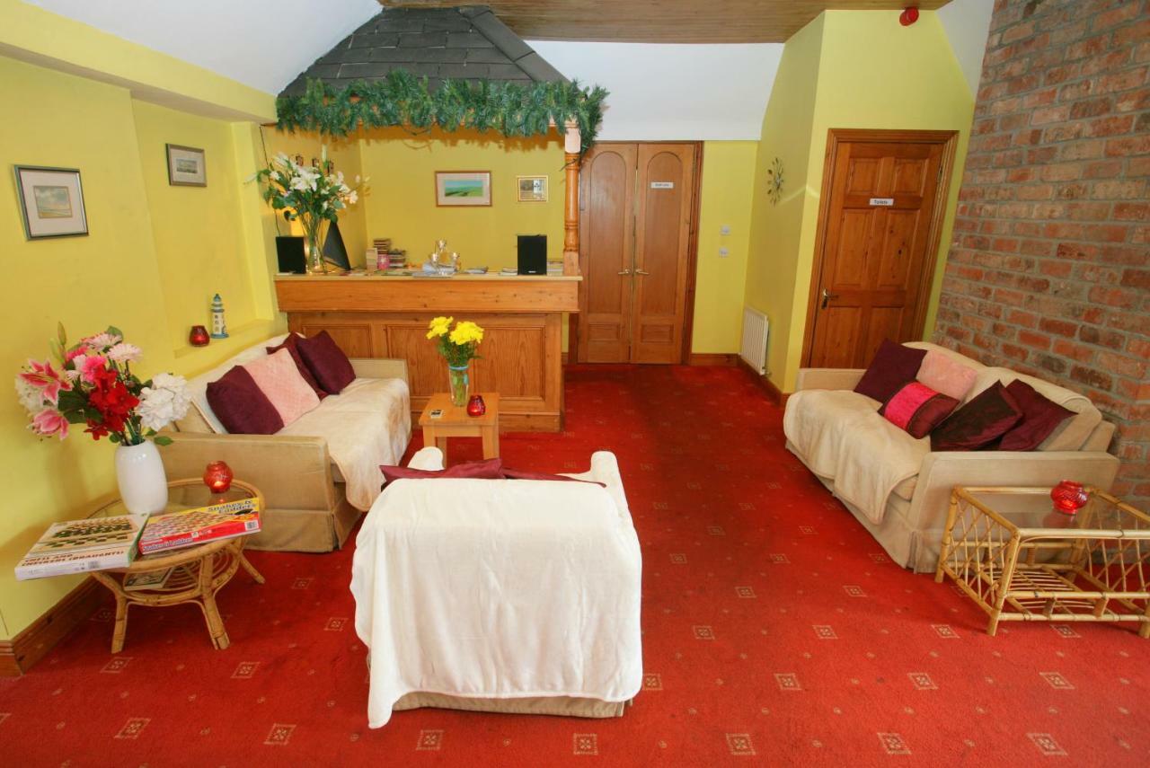 Cottage Heights B&B Castletownbere Bagian luar foto