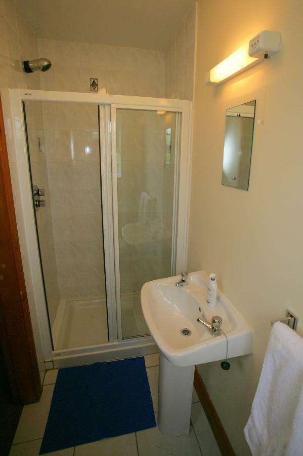 Cottage Heights B&B Castletownbere Bagian luar foto